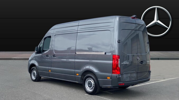 Mercedes-Benz Sprinter 315Cdi L2 Diesel Rwd 3.5t H2 Pro Van 9G-Tronic - Image 4